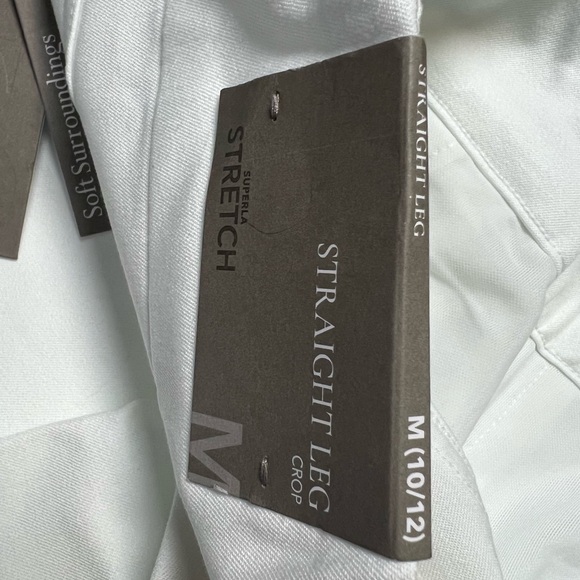 NWT Soft Surroundings Straight Leg Crop Pants- Cute Ankle Button- Medium - Picture 12 of 13